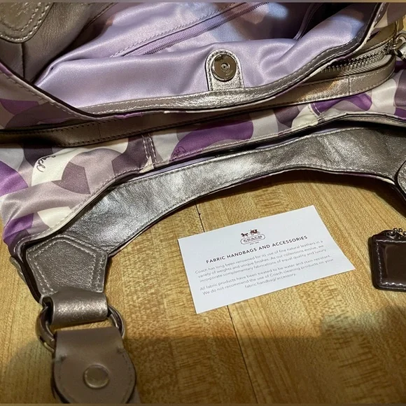 RARE COACH Poppy Like new Madison signature shoulder bag, purple, cream, gray - Picture 12 of 16